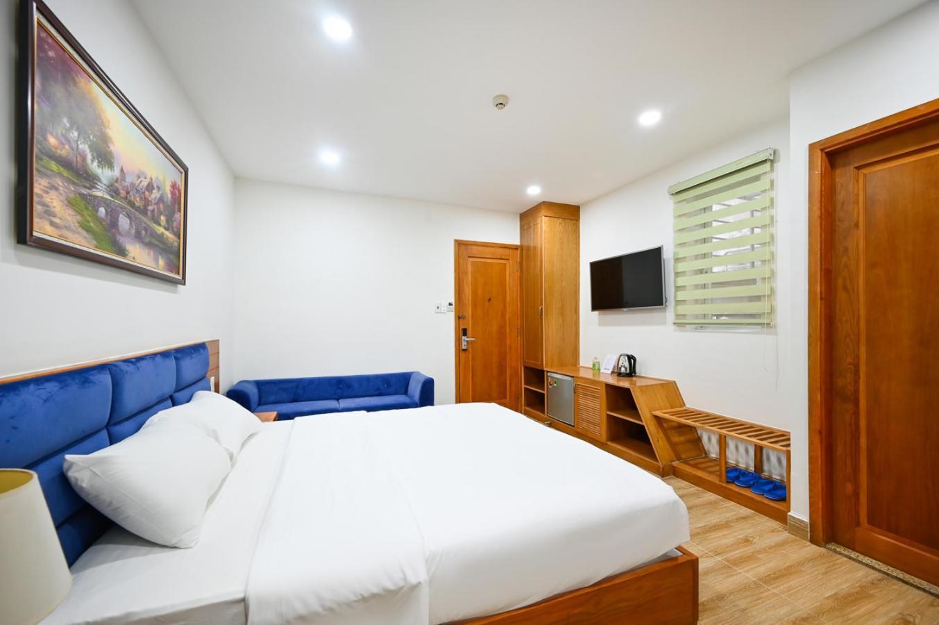 Vivian Airport Hotel Saigon Ho Chi Minh City Exterior photo